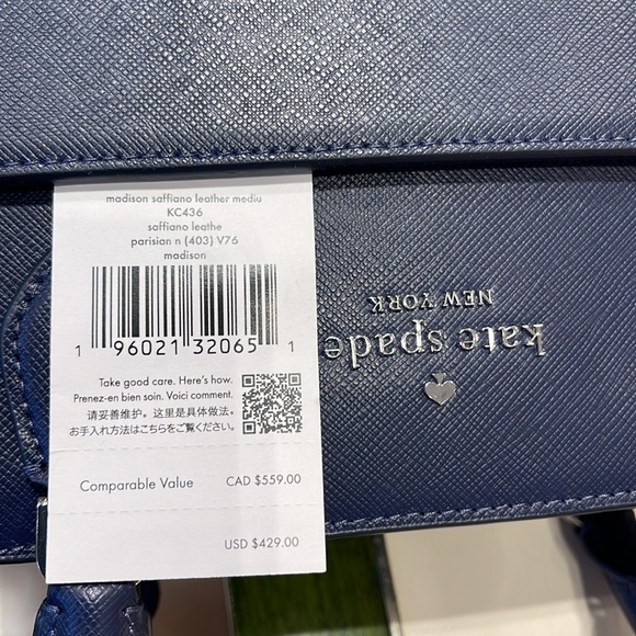 Kate Spade Madison Saffiano Leather Medium Satchel
COLOR:
Parisian Navy
NWT - Picture 15 of 16
